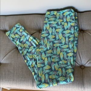 LuLaRoe Tall Curvy Leggings